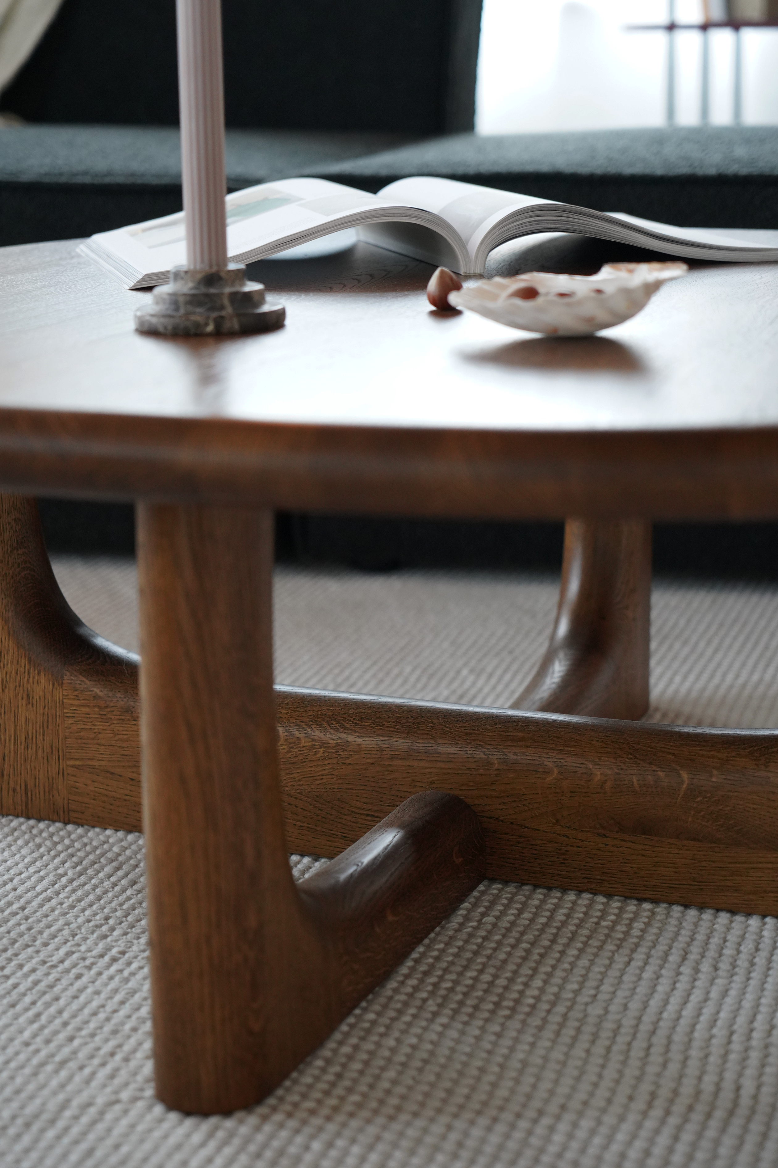OLFO coffee table / Dark oak TAMO
