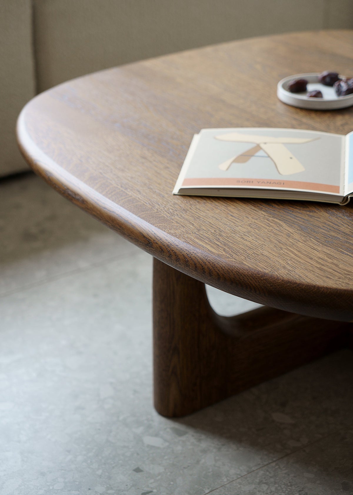 OLFO coffee table / Olive oak TAMO