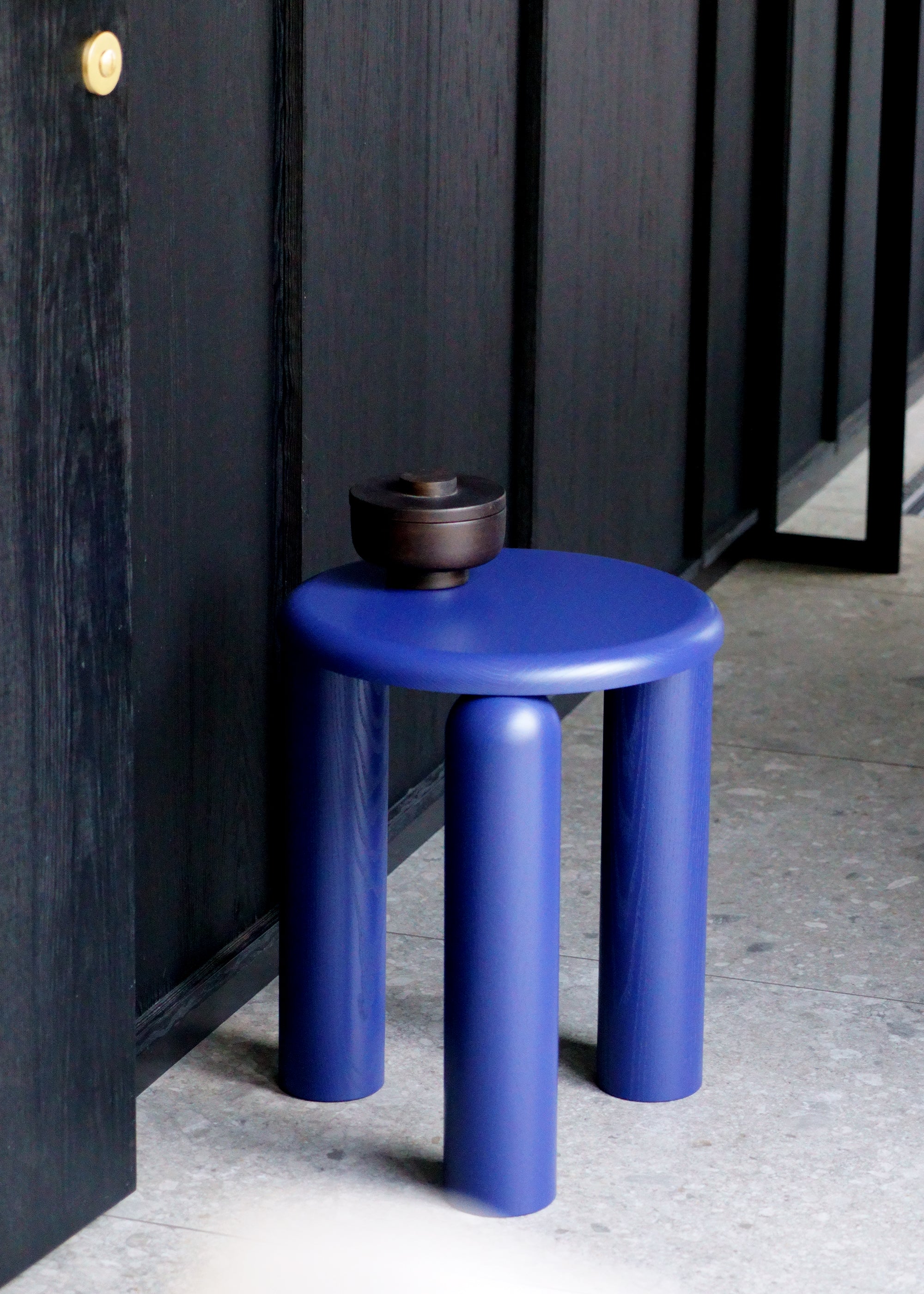 NEO HIGH table / Cobalt ash TAMO