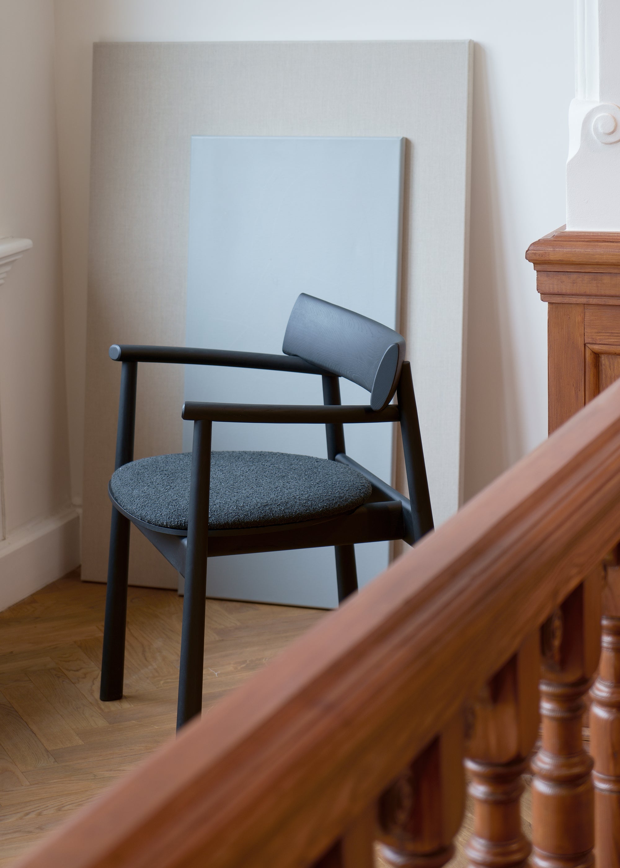 ELIPSA SOFT chair / Black oak / Boucle black TAMO
