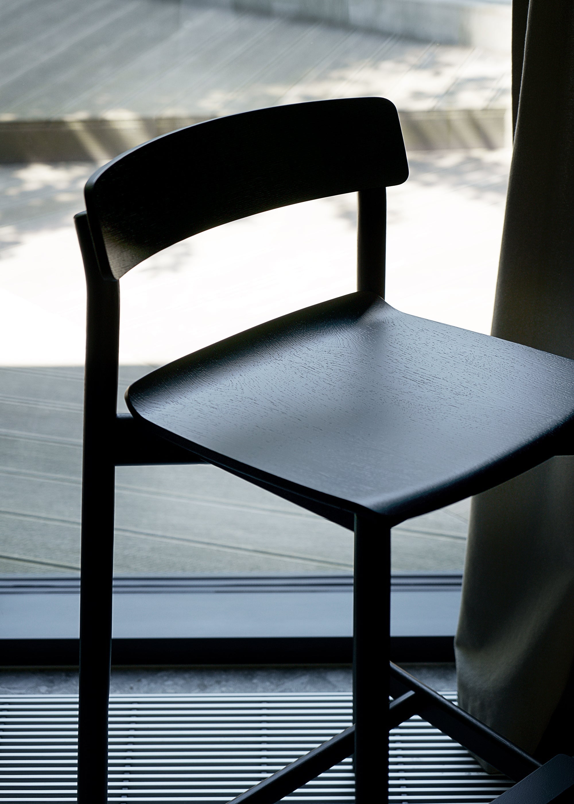 ARCHE bar stool / Black KRYSTIAN KOWALSKI