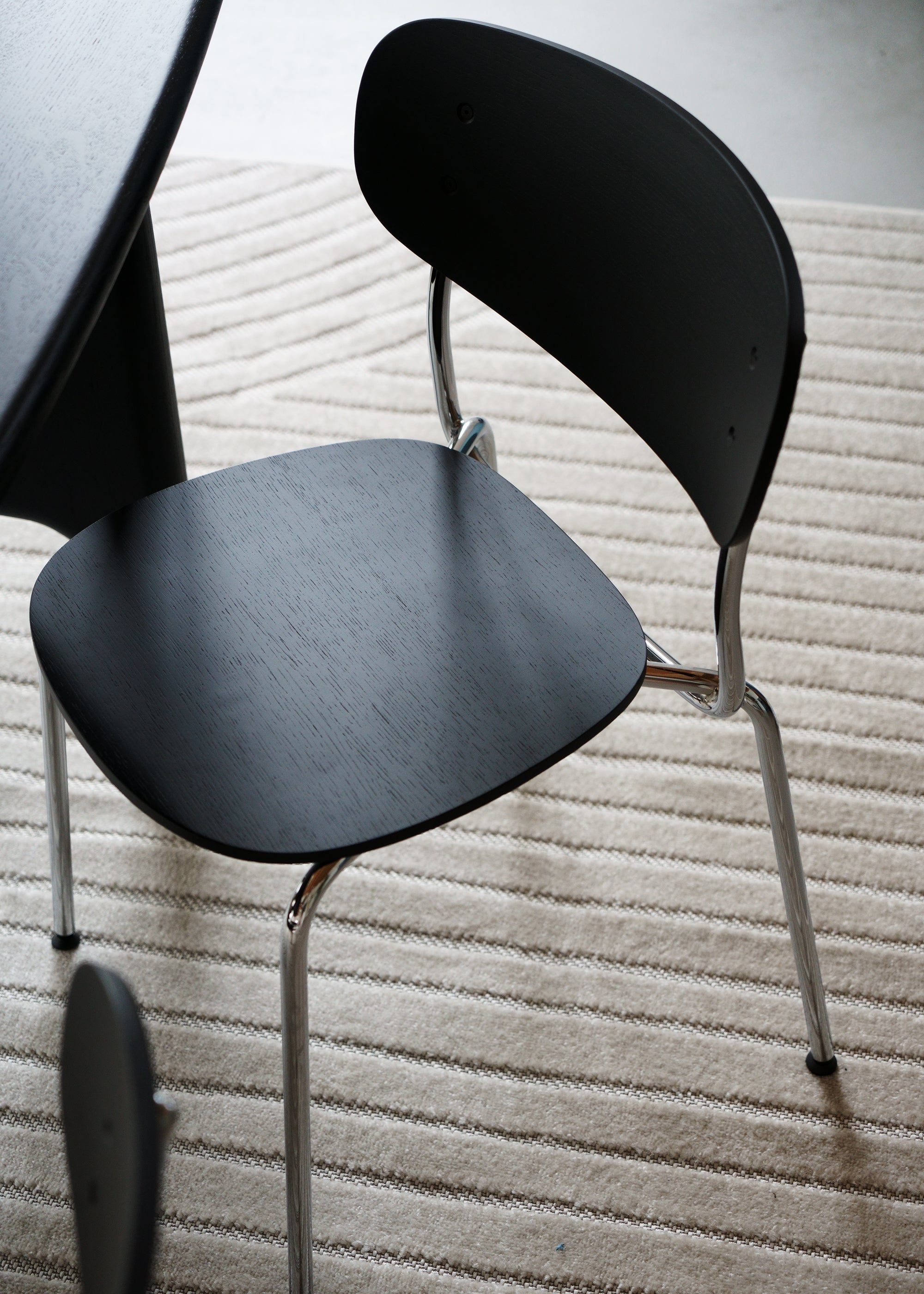 SPLOT chair / Chrome / Black oak MARCIN LASKOWSKI
